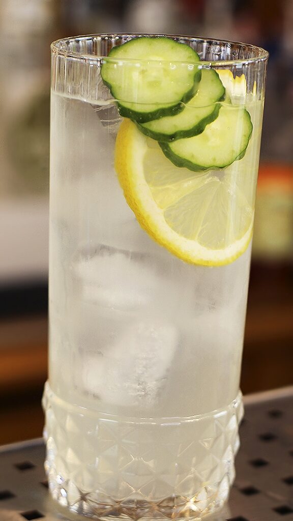Limonada alcoólica com Pepino - Bartender Store