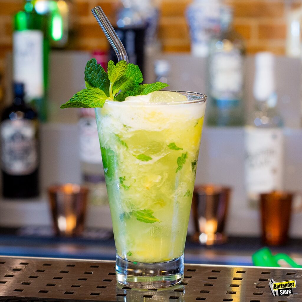 Caipirissima de Abacaxi - Bartender Store